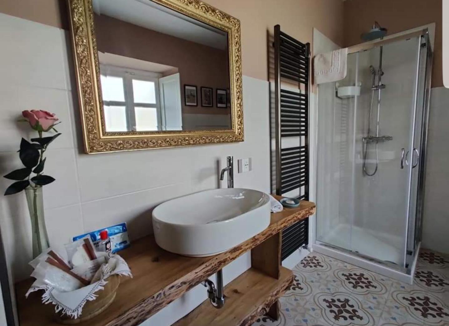 Bed&Breakfast Villa Camilla อีเฟรอา ภายนอก รูปภาพ